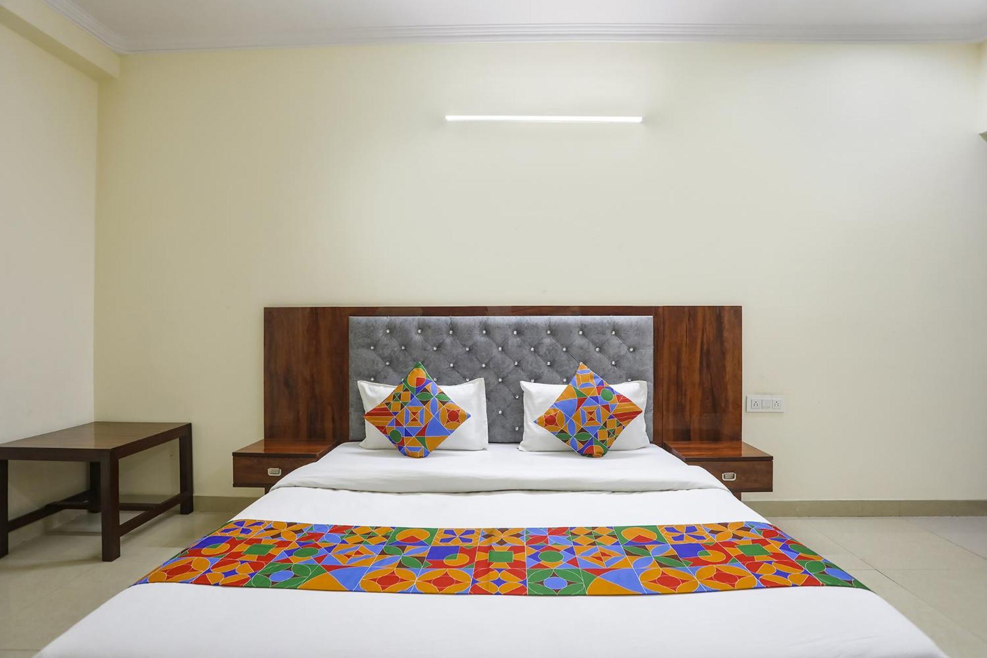 Fabexpress Asp Royal Residency Inn- Janakpuri Delhi  Exteriör bild